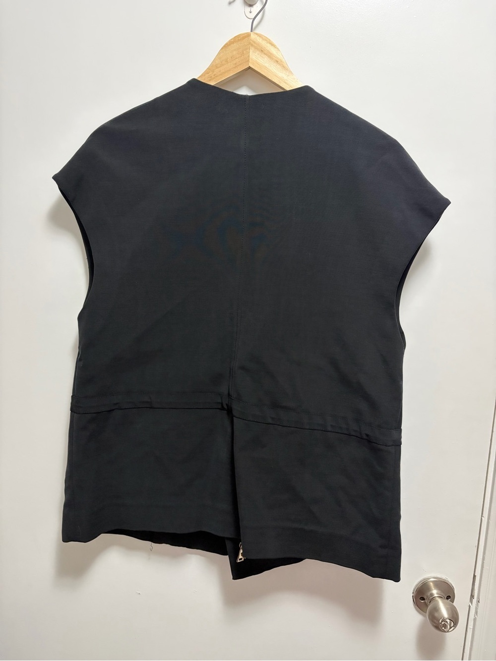 Vince Black Cupro Asymmetric Zip Front Vest Women's Size Small - Picture 8 of 8